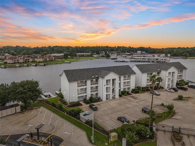 A101 - 168 Lake Point Boulevard, Home with 2 bedrooms, 2 bathrooms and null parking in Conroe TX | Image 2