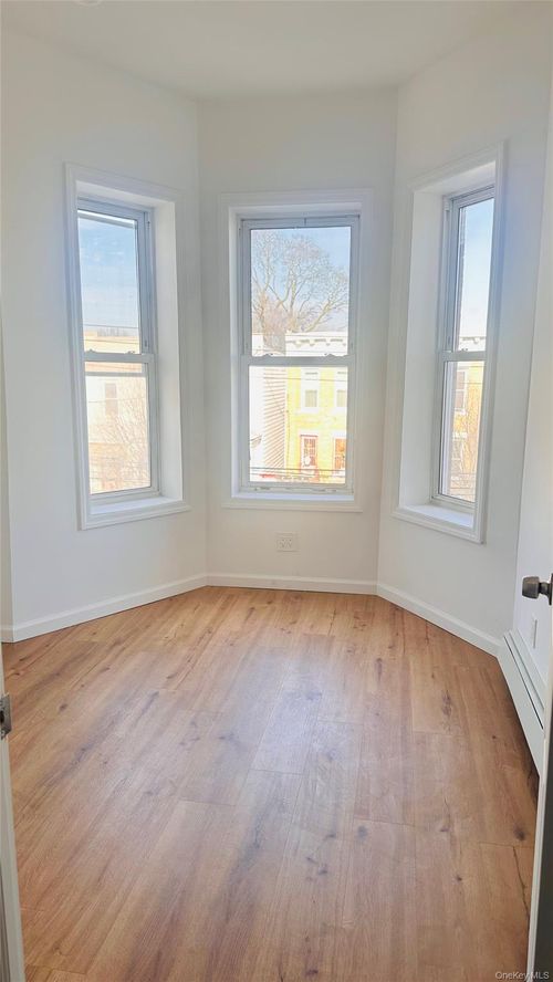 348 Eldert Ln, Brooklyn, NY, 11208-3002 | Card Image
