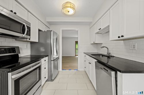 148-148 Conestoga Way, Glastonbury, CT, 06033-3362 | Card Image