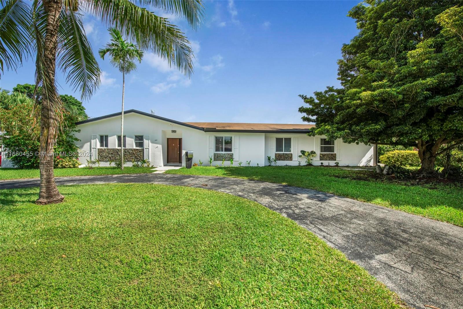 184th Ter, Cutler Bay, FL 33157