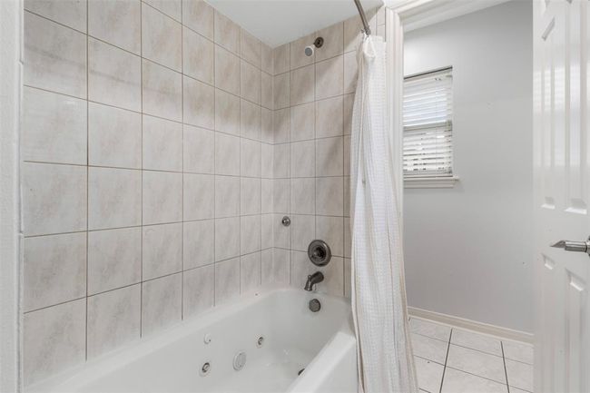 16611 Brenton Oaks Dr, House other with 4 bedrooms, 3 bathrooms and 2 parking in Spring TX | Image 19