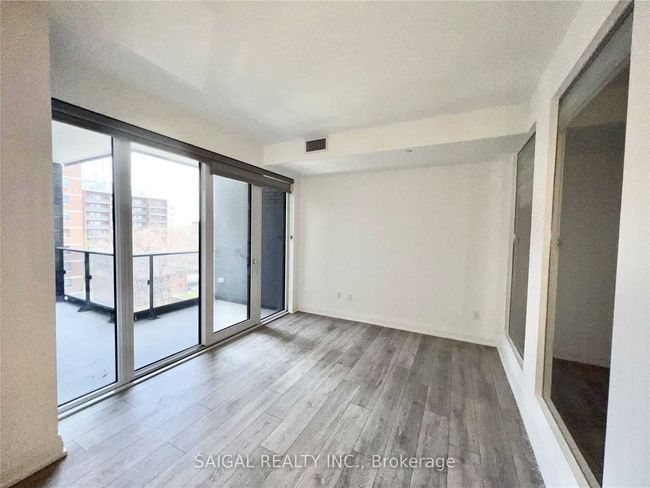 601 - 21 Park St E, Condo with 2 bedrooms, 2 bathrooms and 1 parking in Mississauga ON | Image 7
