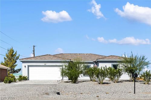 970 Mount Charleston Dr, Pahrump, NV, 89048-1027 | Card Image