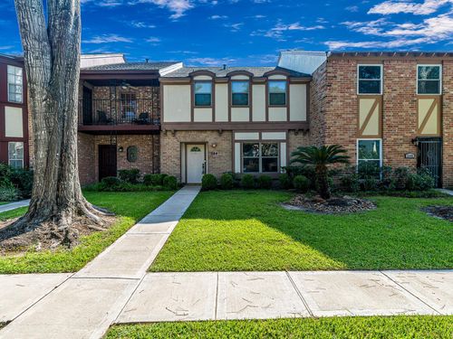1144 N Kirkwood Rd, Houston, TX, 77043-4543 | Card Image