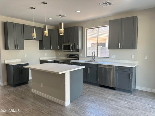 8917 N 65th Dr, Glendale, AZ, 85302-4390 | Card Image