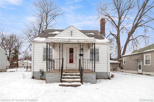 19551 Five Points St, Redford, MI, 48240-1357 | Card Image