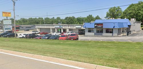 1720 E Kimberly Rd, Davenport, IA, 52807-2029 | Card Image