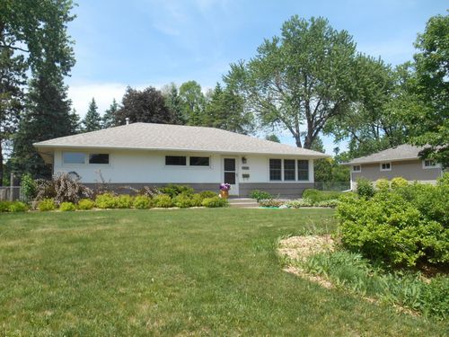 3208 Baillif Pl, Bloomington, MN, 55431-3512 | Card Image