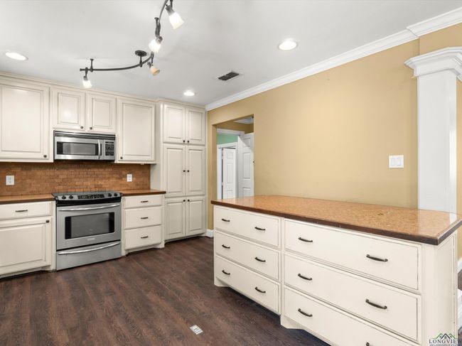 1137 Fm 2985, House other with 4 bedrooms, 2 bathrooms and null parking in Hughes Springs TX | Image 12