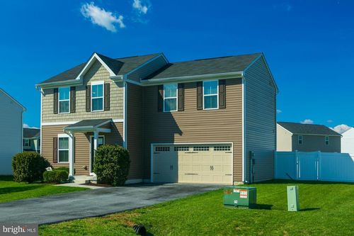 29 Bedstraw Pl, BUNKER HILL, WV, 25413-1129 | Card Image