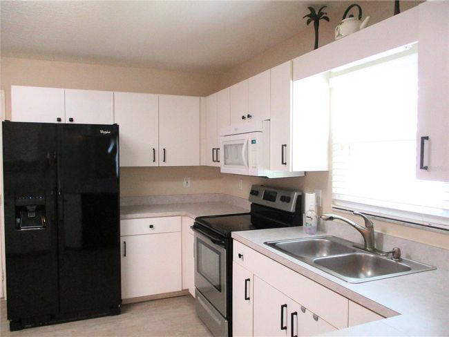 13675 Sw 111 Th Ave, House other with 2 bedrooms, 2 bathrooms and null parking in DUNNELLON FL | Image 9