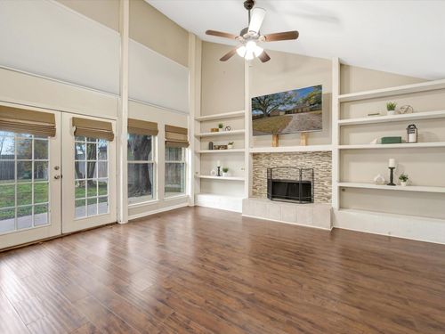 4330 Shady Springs Dr, Seabrook, TX, 77586-5025 | Card Image