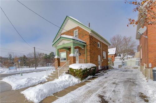 160 Glasgow St, Kitchener, ON, N2G2G9 | Card Image