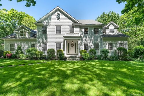 6 Woodruff Ln, Bridgehampton, NY, 11932-4009 | Card Image