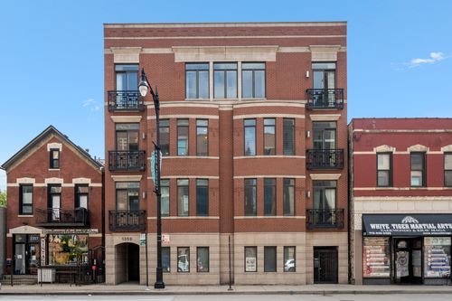3e-1359 W Fullerton Ave, Chicago, IL, 60614-1896 | Card Image