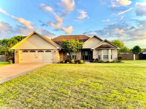 12 Weaver Cir, Vilonia, AR, 72173-9039 | Card Image