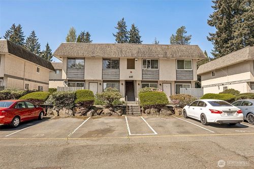 d2-6107 204th St Sw, Lynnwood, WA, 98036-6032 | Card Image
