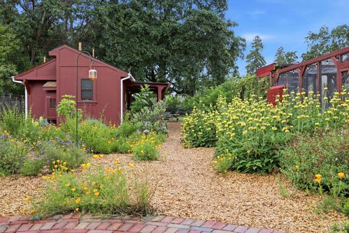 853 Cypress Ave, Novato, CA, 94947-3924 | Card Image
