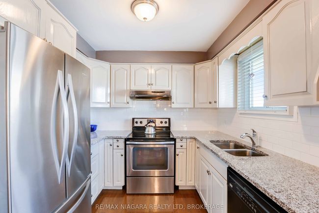 7639 Jubilee Dr, House other with 3 bedrooms, 3 bathrooms and 2 parking in Niagara Falls ON | Image 14