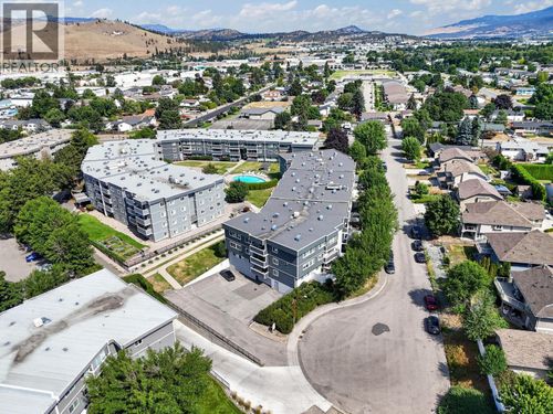 336-495 All Star Crt, Kelowna, BC, V1X5N7 | Card Image