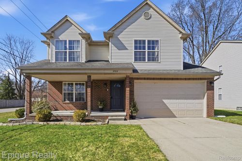 3788 Dearborn Ave, Rochester Hills, MI, 48309-4307 | Card Image