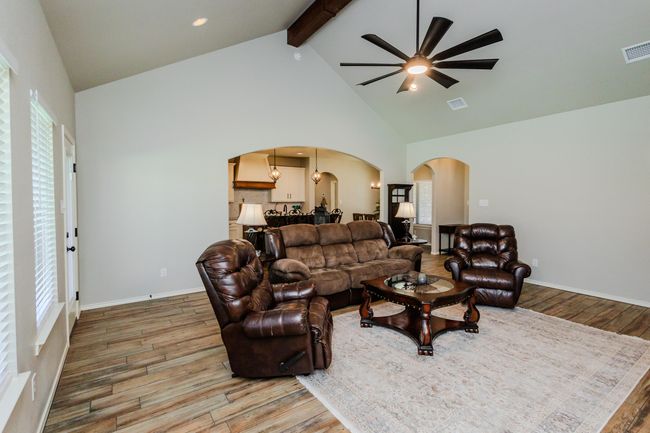 214 Wildcat St, House other with 4 bedrooms, 3 bathrooms and null parking in Wolfforth TX | Image 8