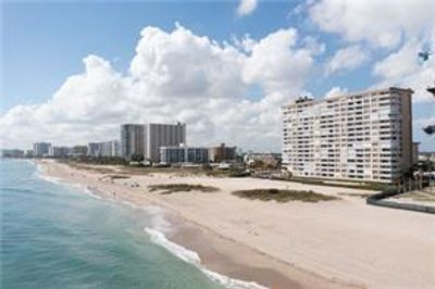 1511 - 1012 N Ocean Blvd, Condo with 2 bedrooms, 2 bathrooms and null parking in Pompano Beach FL | Image 1