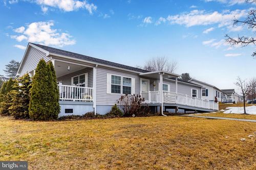102 Oriole Dr, CARLISLE, PA, 17013-8769 | Card Image