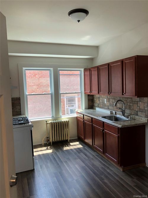 2-230 N 7th Avenue, Mount Vernon, NY, 10550 | Card Image