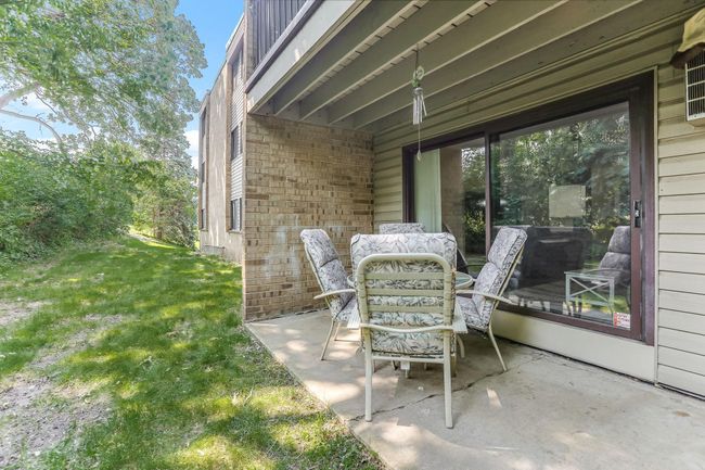 25-web-or-mls-1855-Silver-Bell-Rd-25.jpg | Image 25