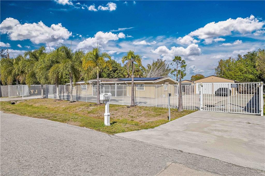 Residential in FORT MYERS 2