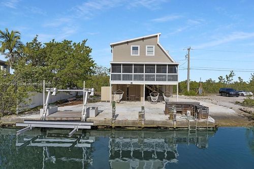 813 Hawksbill Ln, Sugarloaf, FL, 33042-3156 | Card Image