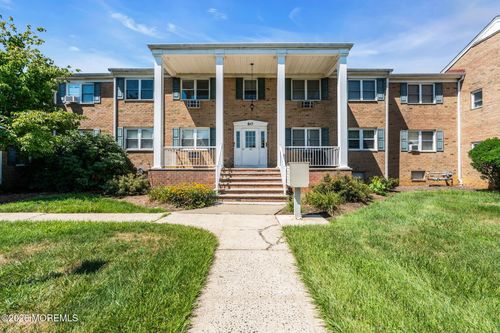 a-60 Manchester Ct, Freehold, NJ, 07728-3223 | Card Image
