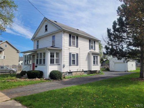 208 E Heman St, East Syracuse, NY, 13057-2212 | Card Image