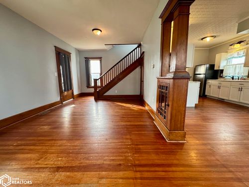 609 12th St, Fort Madison, IA, 52627-2718 | Card Image