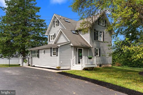 496 E King Rd, MALVERN, PA, 19355-3046 | Card Image