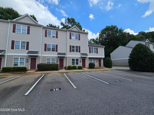 19 Red Ln, Raleigh, NC, 27606-1672 | Card Image