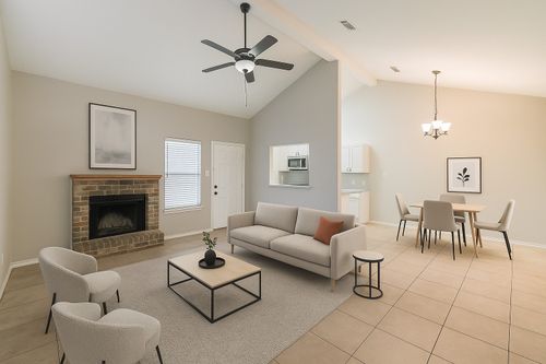 610 Canterbury St, Euless, TX, 76039-4009 | Card Image