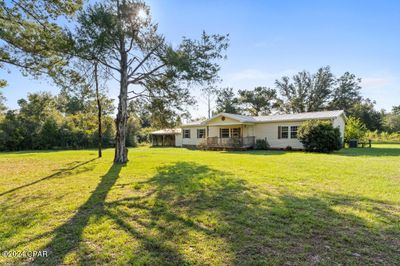 2971 Mctavish Road, House other with 3 bedrooms, 2 bathrooms and null parking in Alford FL | Image 3