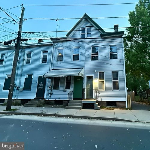 135 Fountain Ave, Trenton, NJ, 08618-3825 | Card Image