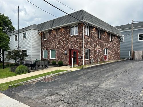 70 Linwood Ave, Orchard Park, NY, 14127-2308 | Card Image