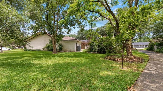 3203 Piney Brook Dr, House other with 3 bedrooms, 2 bathrooms and 2 parking in La Porte TX | Image 26