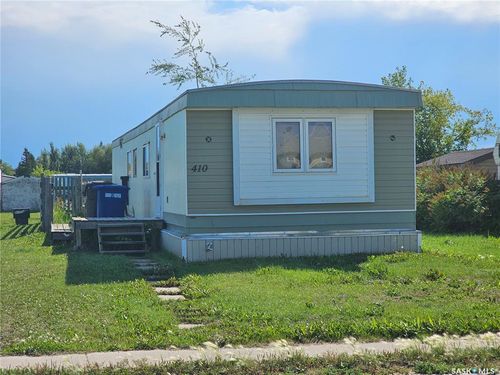410 7th Ave W, Meadow Lake, SK, S9X1C1 | Card Image
