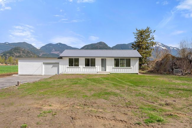 58481 Mckay Road, House other with 2 bedrooms, 1 bathrooms and null parking in Laidlaw BC | Image 2
