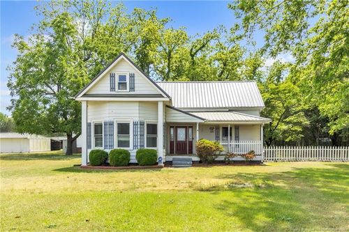 2774 County Line Rd, Saint Pauls, NC, 28384-9464 | Card Image