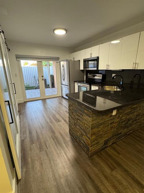 101-6953 W 36th Ave, Hialeah, FL, 33018-2963 | Card Image