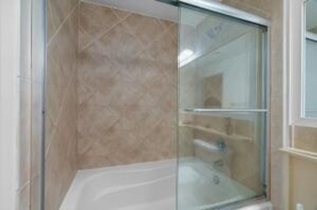 APT-406 - 804 E Windward Way, Condo with 2 bedrooms, 2 bathrooms and null parking in Lantana FL | Image 42