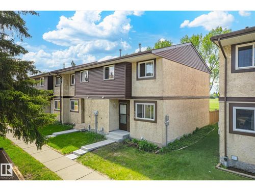 954 Lakewood Road North Nw, Edmonton, AB, T6K3X1 | Card Image