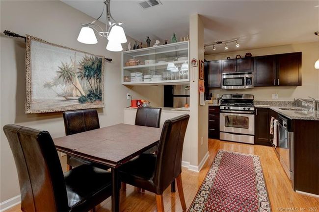 UNIT-405 - 26 Schoolhouse Dr, Condo with 2 bedrooms, 2 bathrooms and null parking in West Hartford CT | Image 6