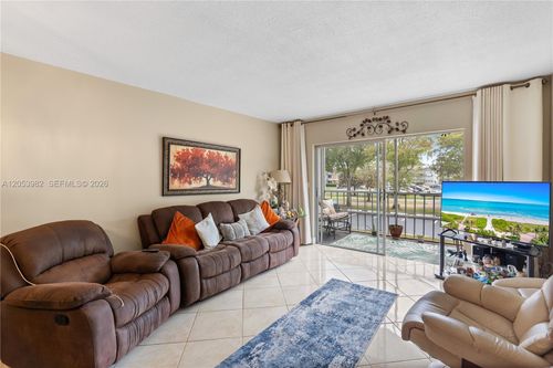 214-1000 Hillcrest Ct, Hollywood, FL, 33021-7885 | Card Image